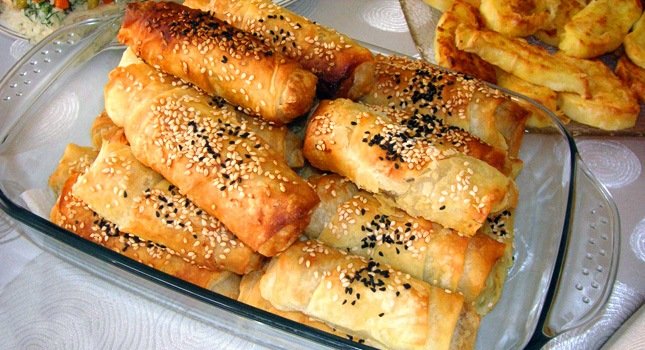 Ispanaklı Rulo Börek