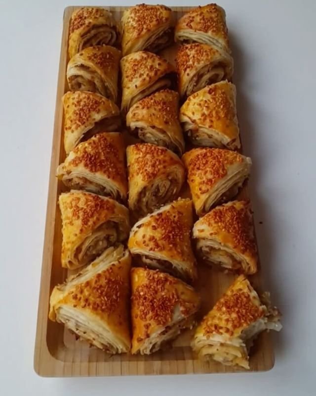 Nişastalı Pırasalı Börek