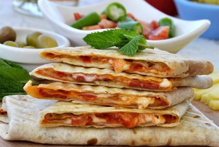 Pırasalı Lavaş Tost